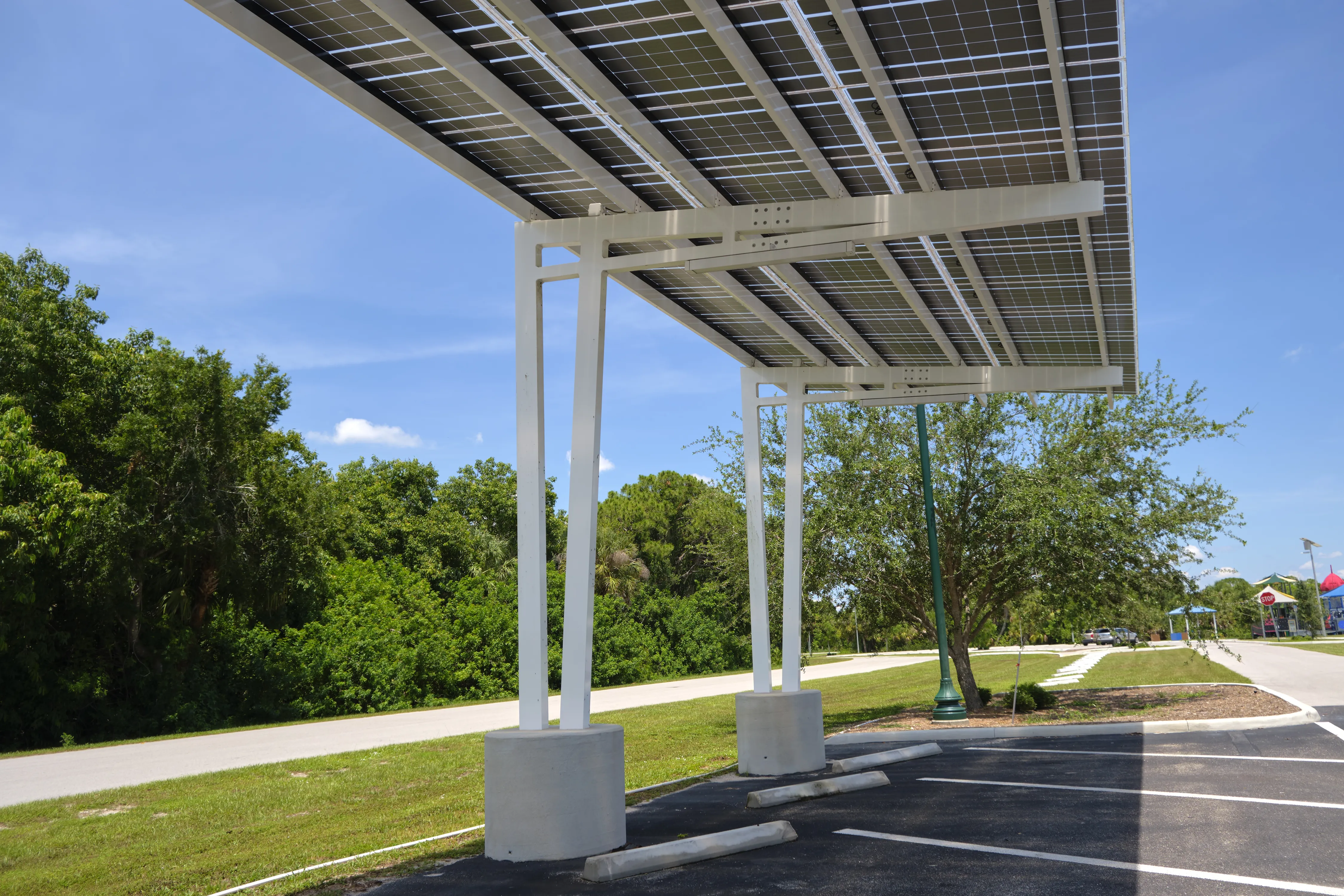 Image installateur carport solaire 4 carport solaire 81