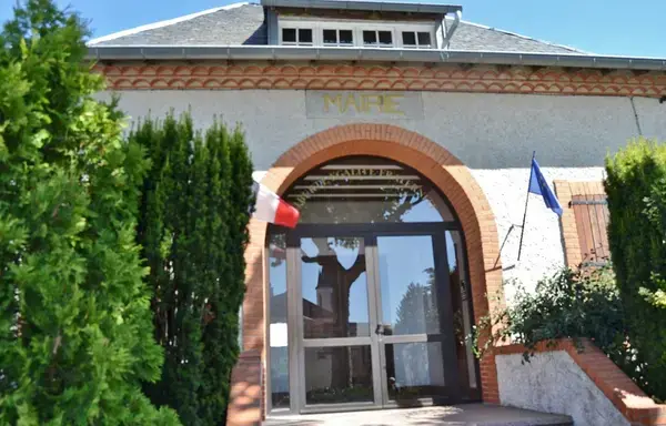 Carport Solaire 81 Installation carport solaire Saint-Pierre-de-Trivisy